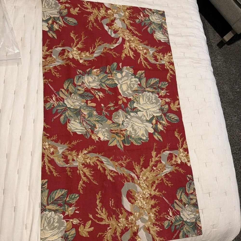Pottery Barn Estelle KING SIZE French Country RED MULTI Floral 20 X 36 NEW
